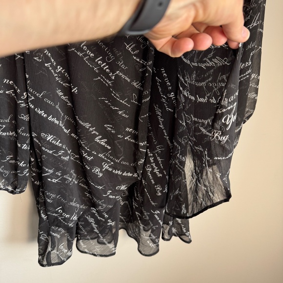 Tamara H women's Script Print Layered‎ Semi-Sheer 3/4 Sleeve Blouse Black 3X - Picture 3 of 14